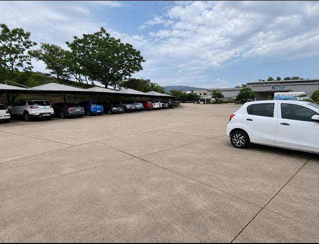 1,008M² INDUSTRIAL YARD TO LET IN RIVERHORSE VALLEY